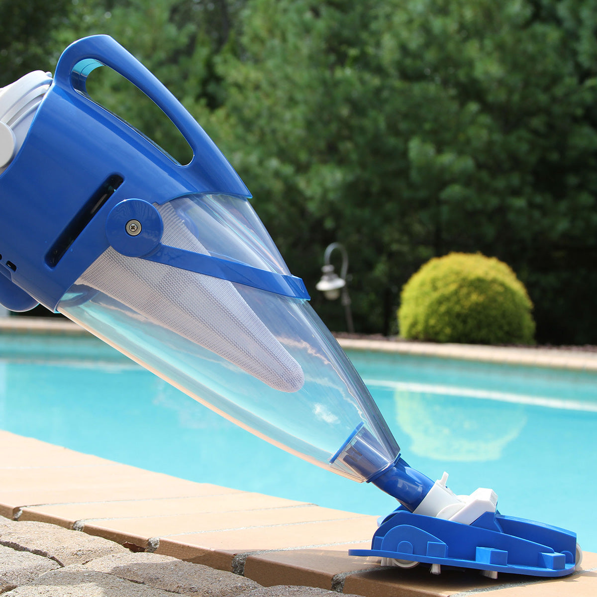 Rechargeable Pool Vacuum