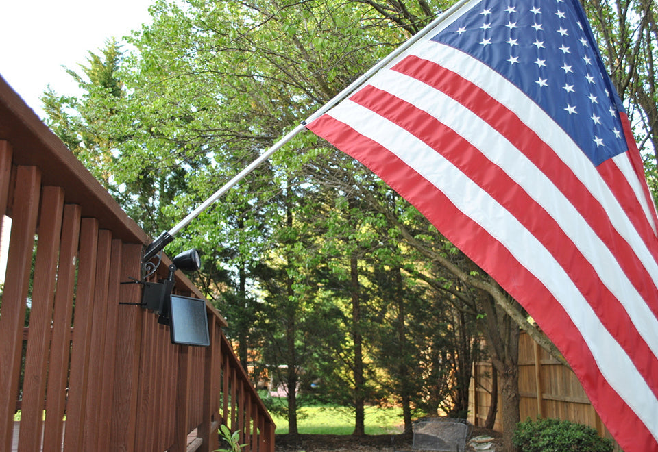 Solar LED Flagpole Light