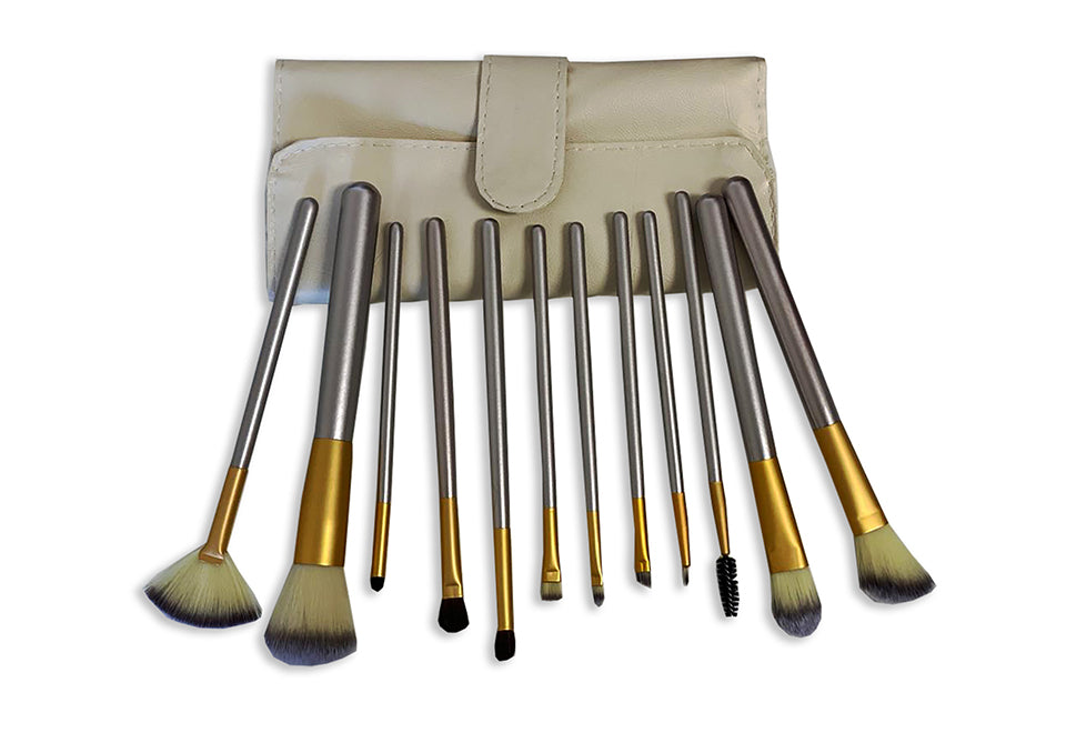 Make Up Brush Cleaner With Brush Set