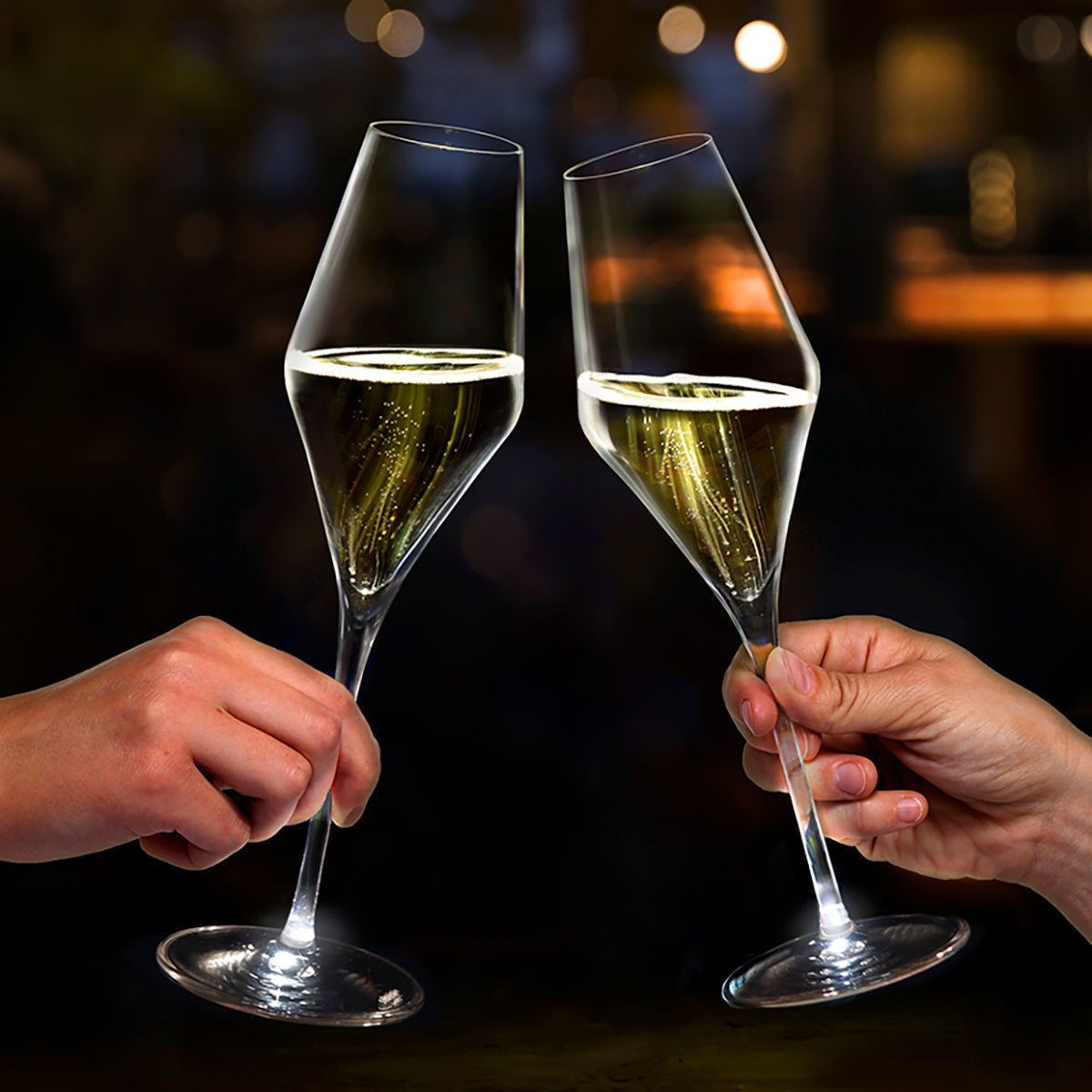 Light-Up Toasting Flutes (Set of 2)