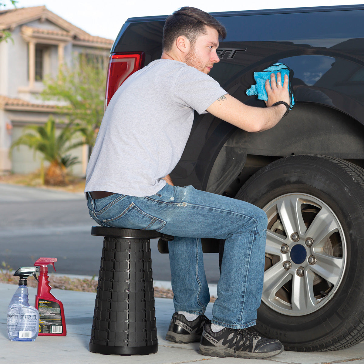 Portable Retractable Stool