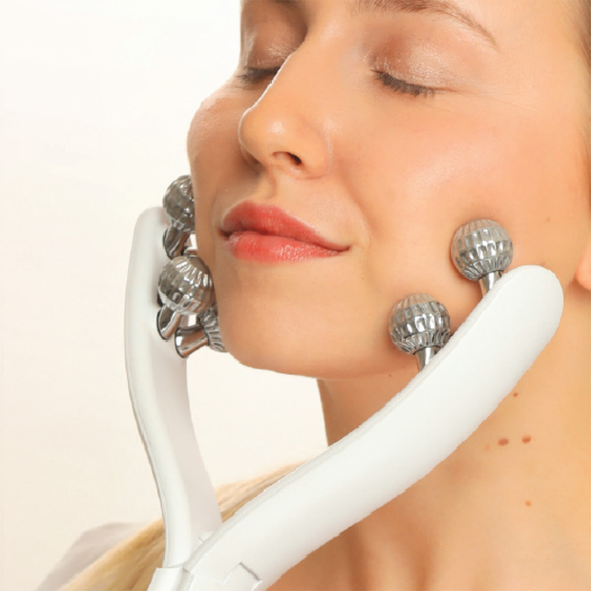 3-in-1 Face Lift Roller