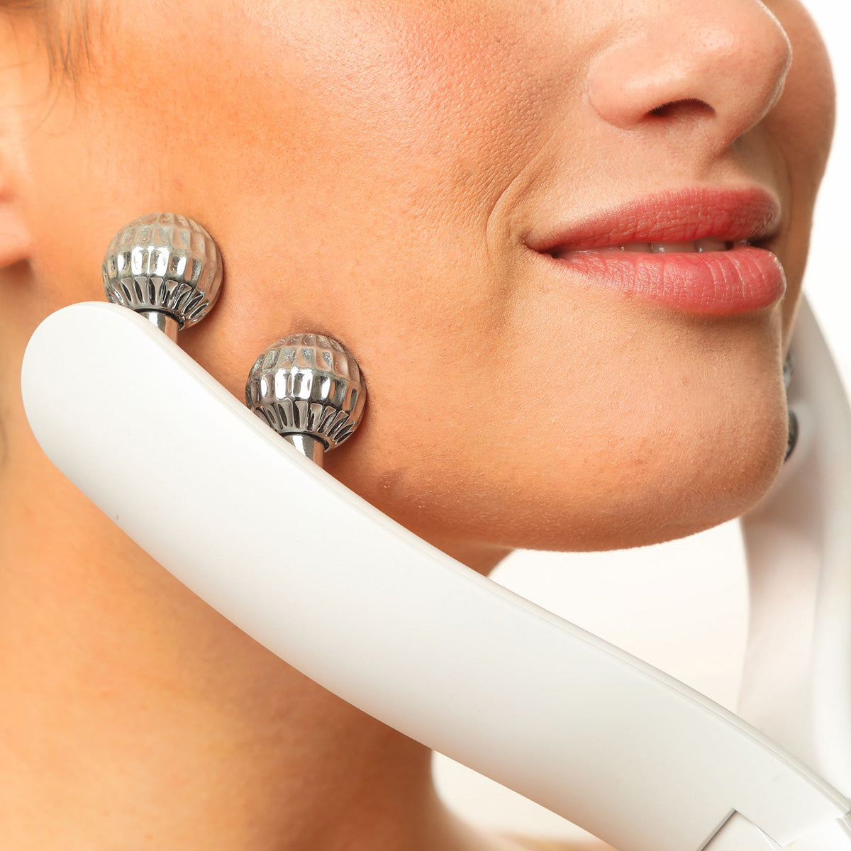 3-in-1 Face Lift Roller
