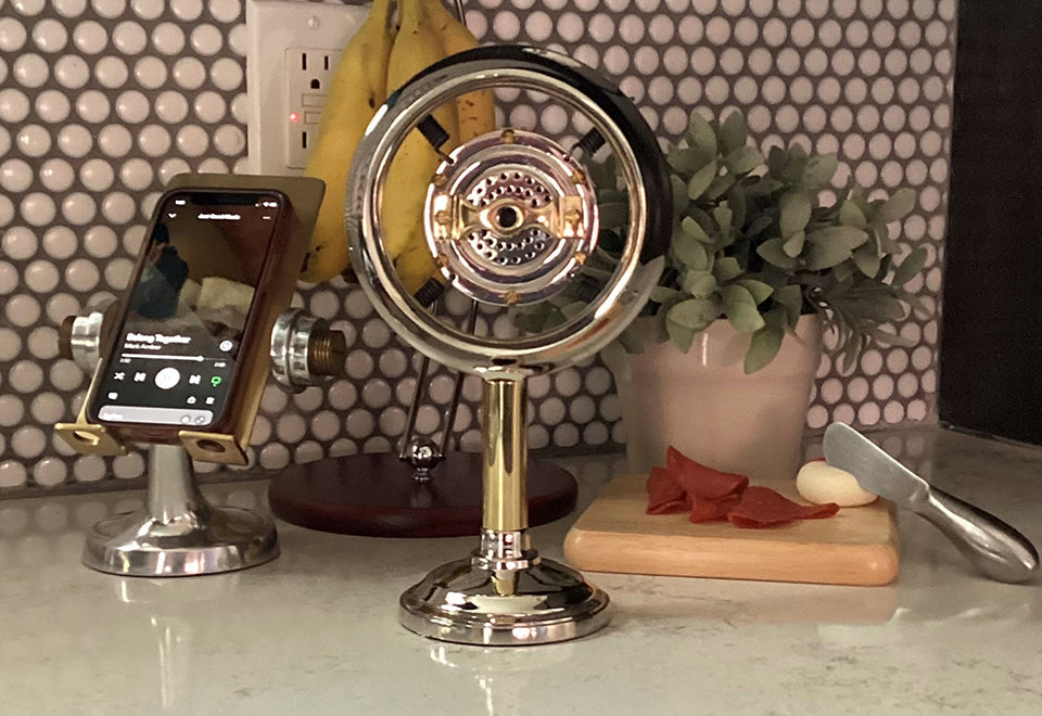 Retro-Style Amplified Microphone Bluetooth Speaker