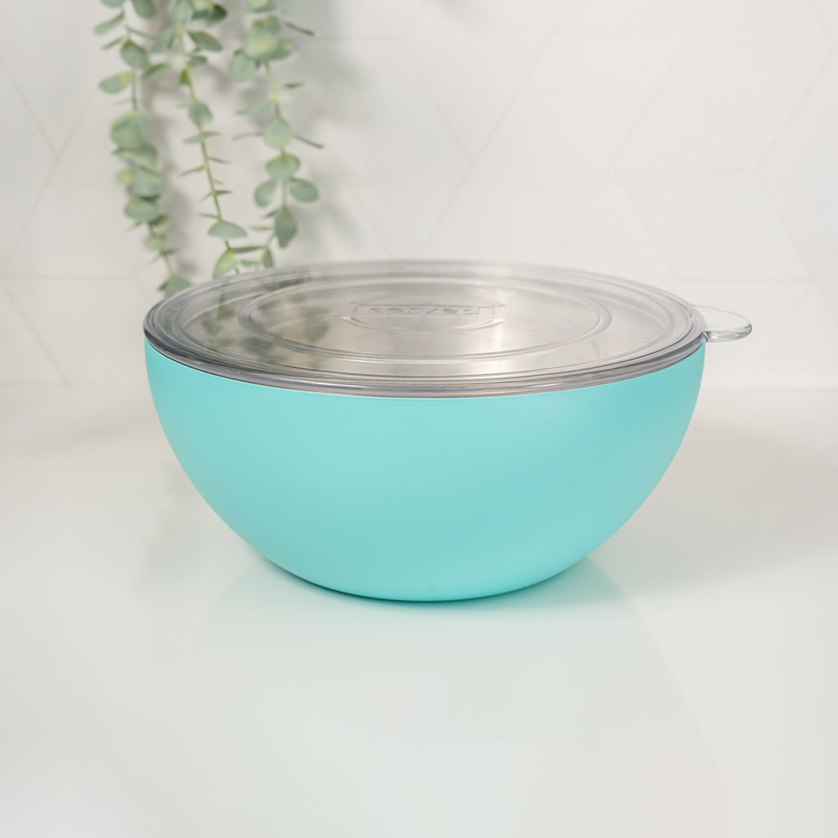 Vacuum-Insulated Serving Bowl