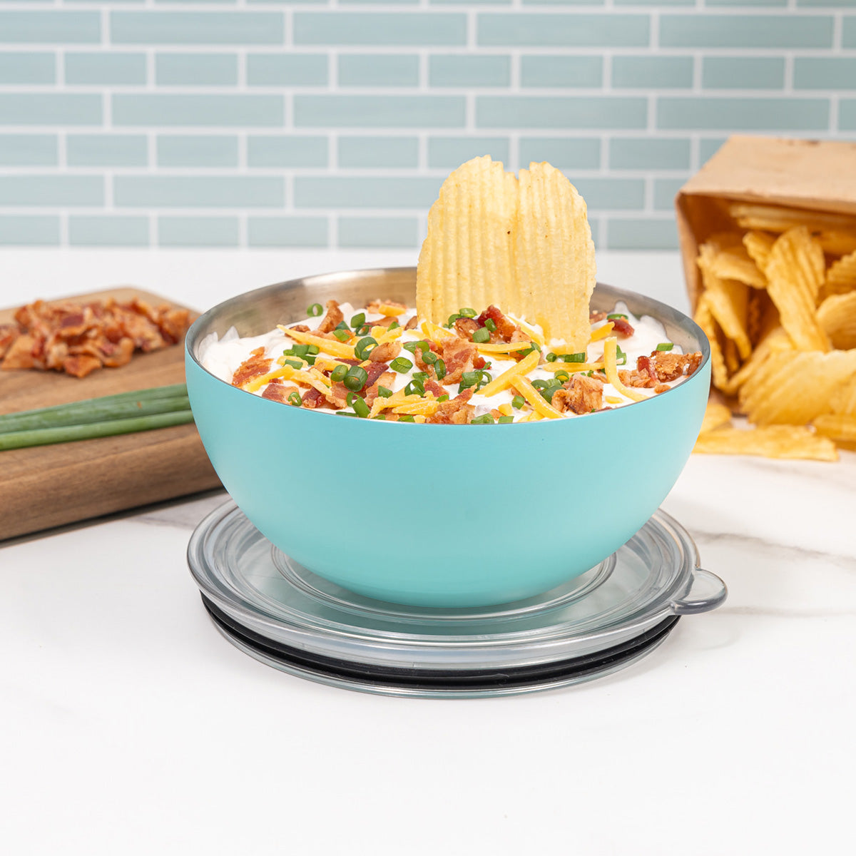 Vacuum-Insulated Serving Bowl