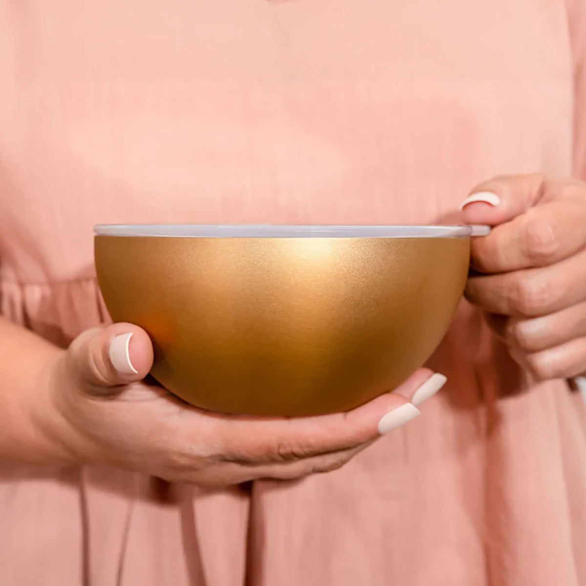 Vacuum-Insulated Serving Bowl