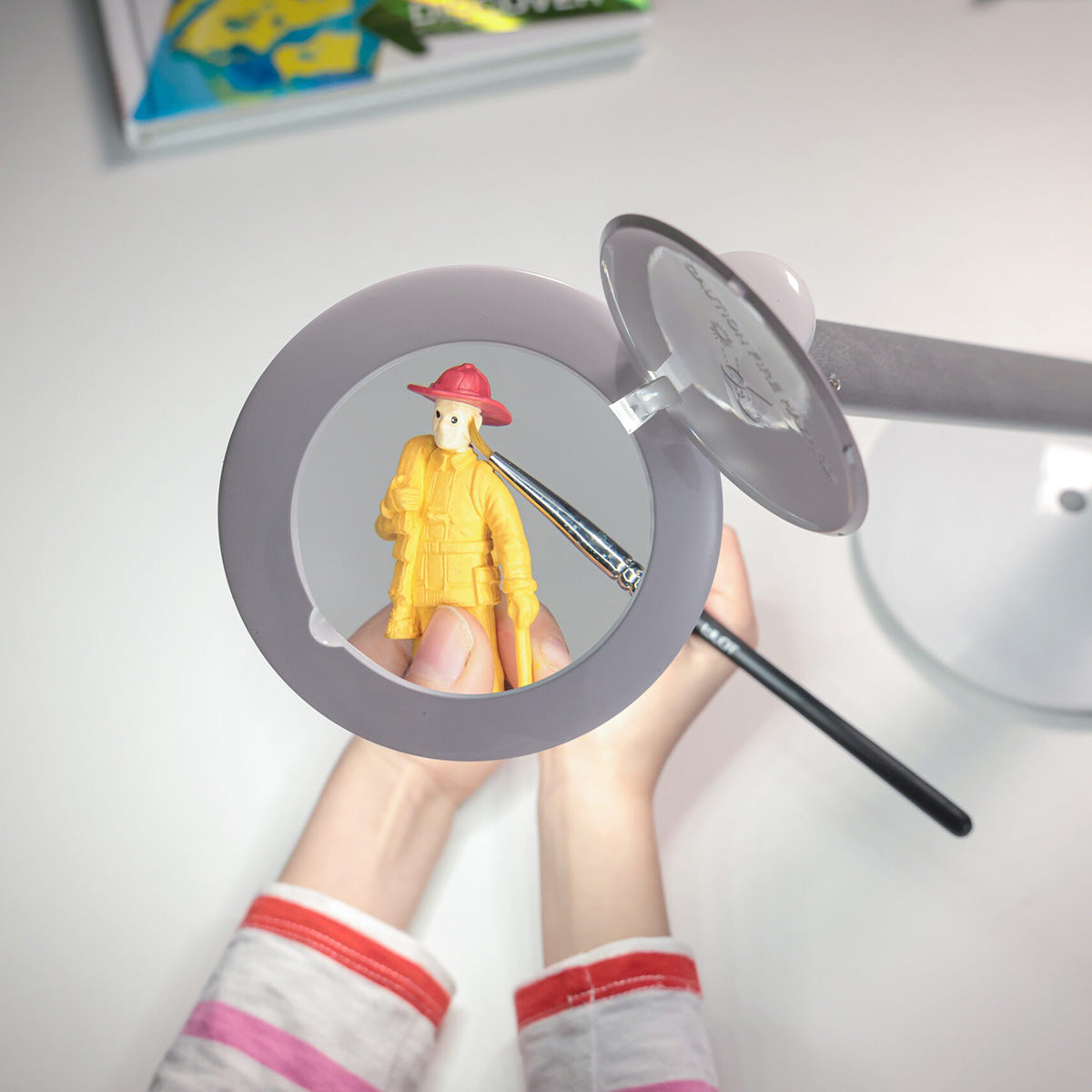 Rechargeable Tabletop Magnifier Lamp