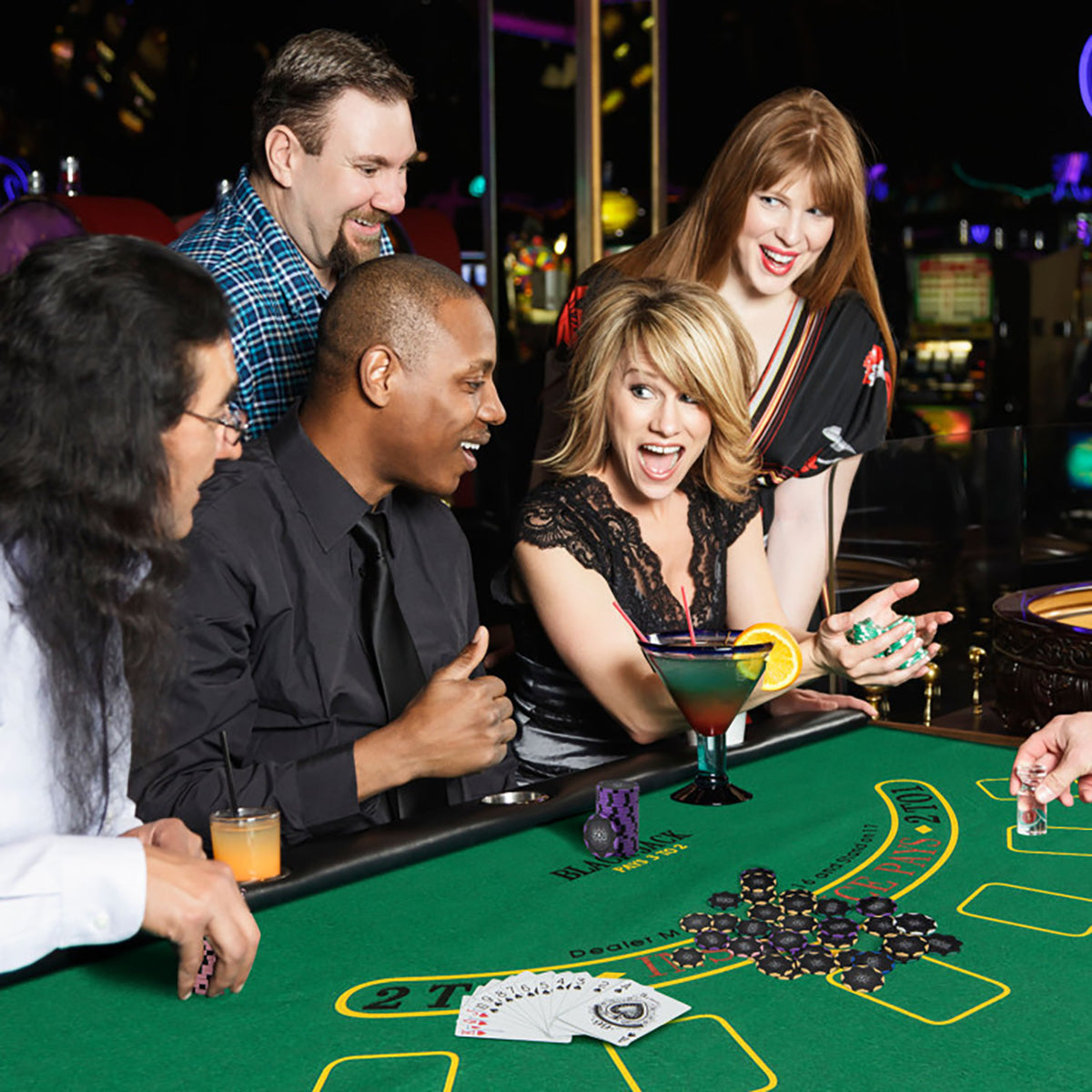 600-Piece Poker Chip and Game Set