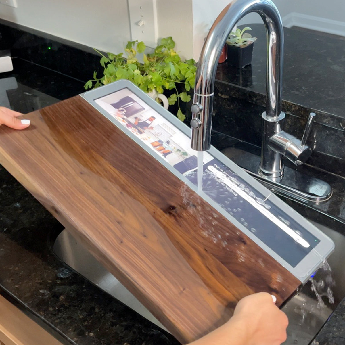 BLOK Smart Cutting Board