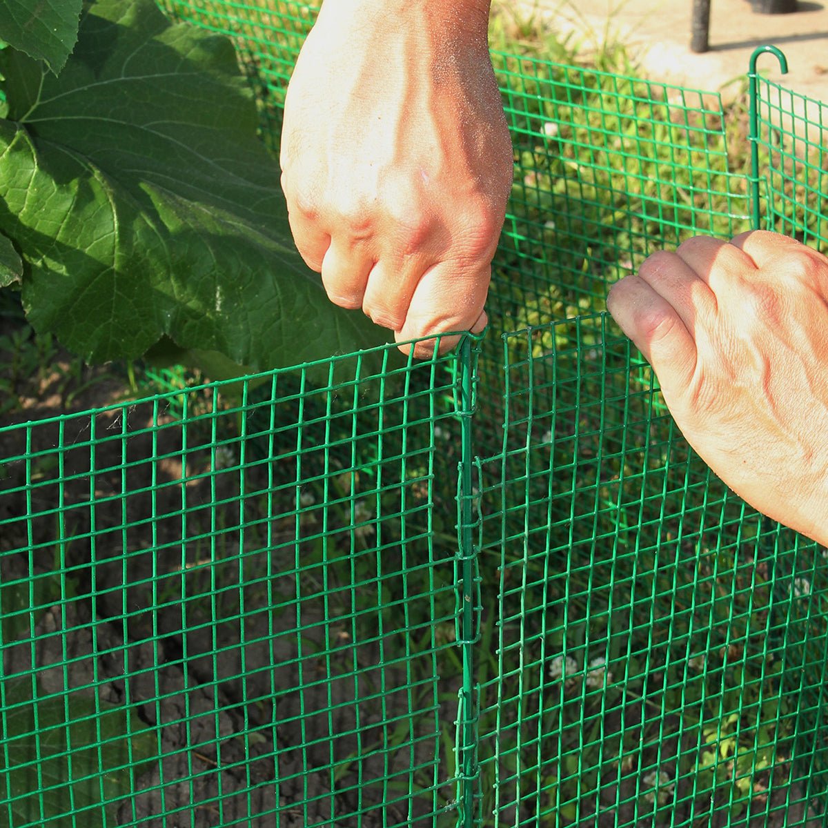 Expandable Modular Garden Fencing System