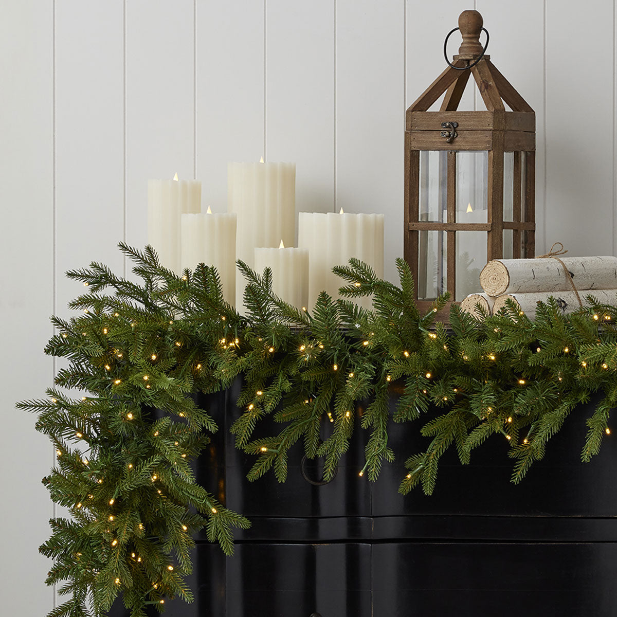 9' Pine Garland