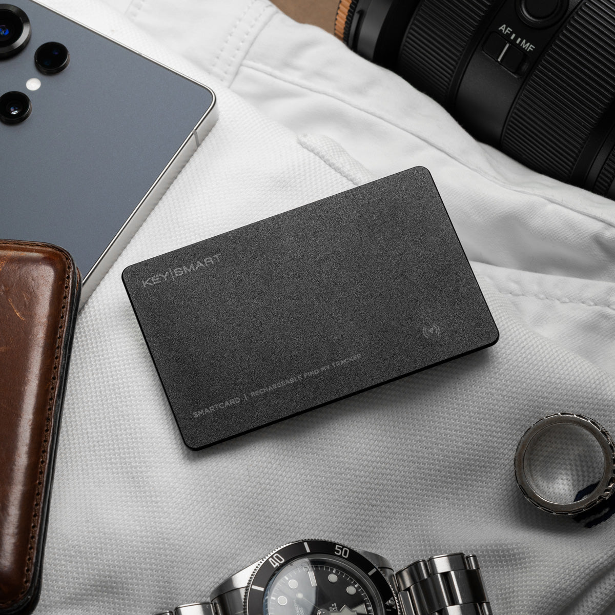 Trackable Smart Card