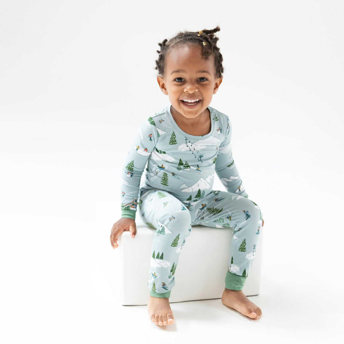 Winter Fun Skiers - Long Sleeve Loungewear Set