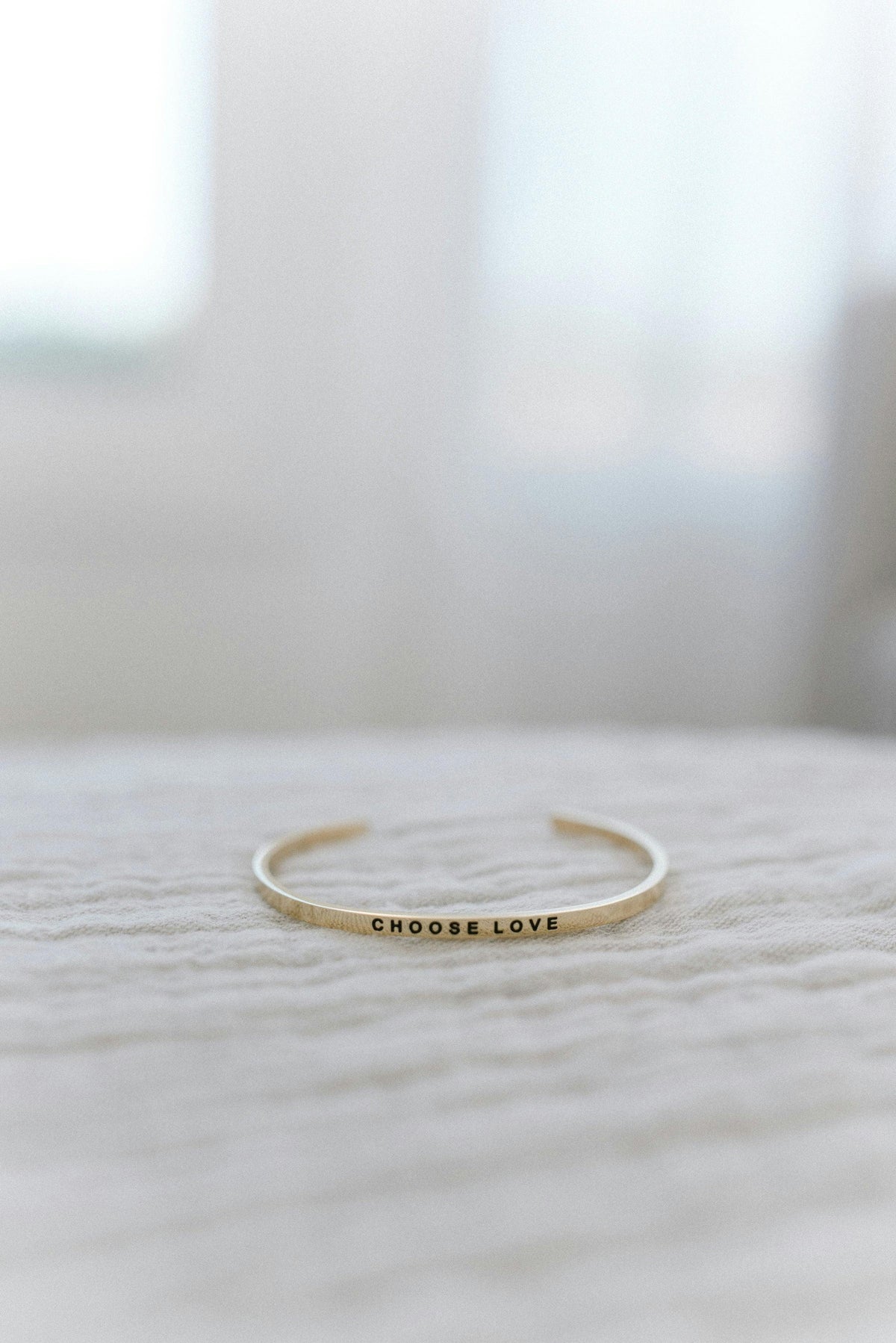Women's "Choose Love" Bracelet