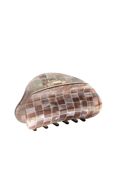 Crescent Claw in Brown Shell Checker