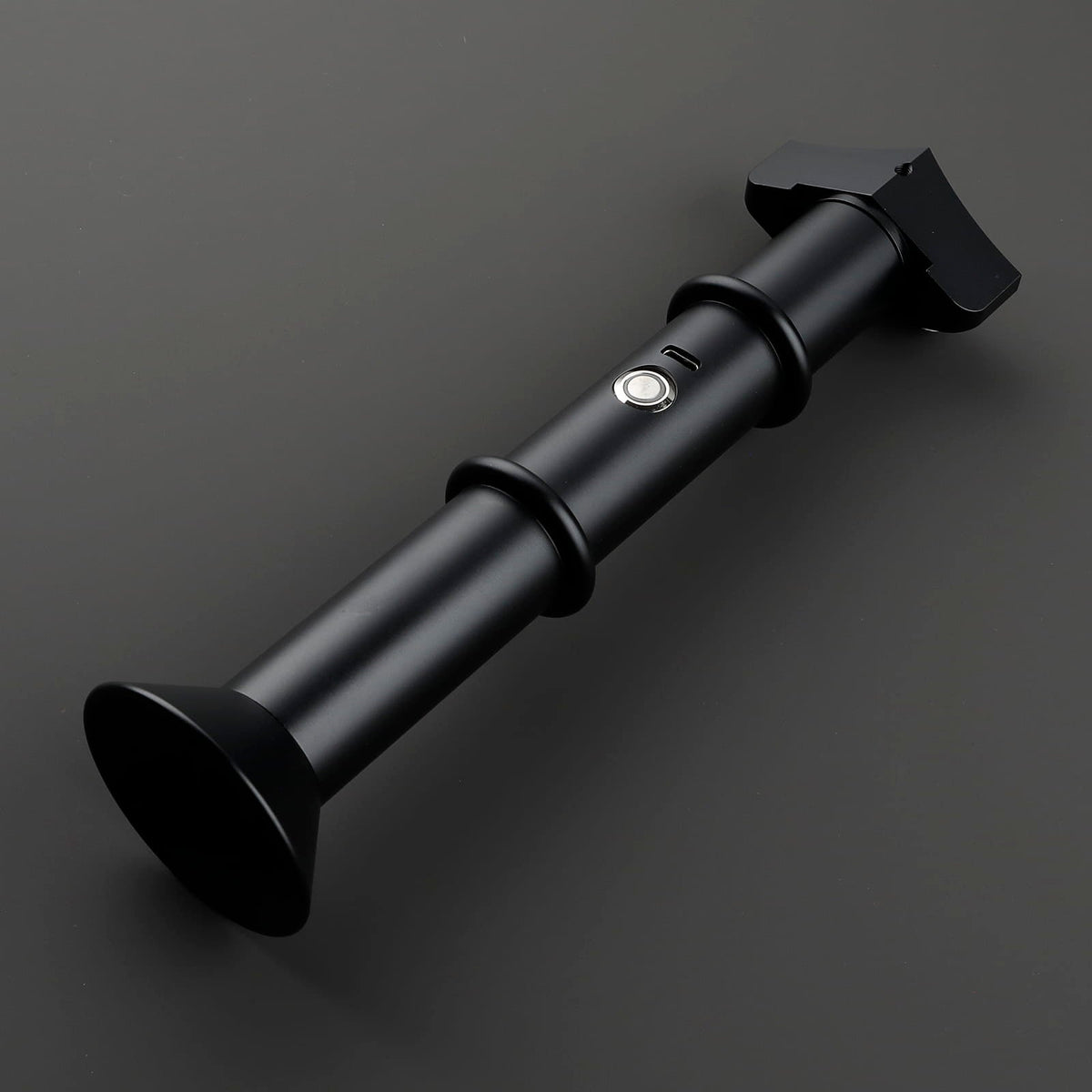 Youngling F20 Lightsaber Hilt – All-Black Minimalist Design