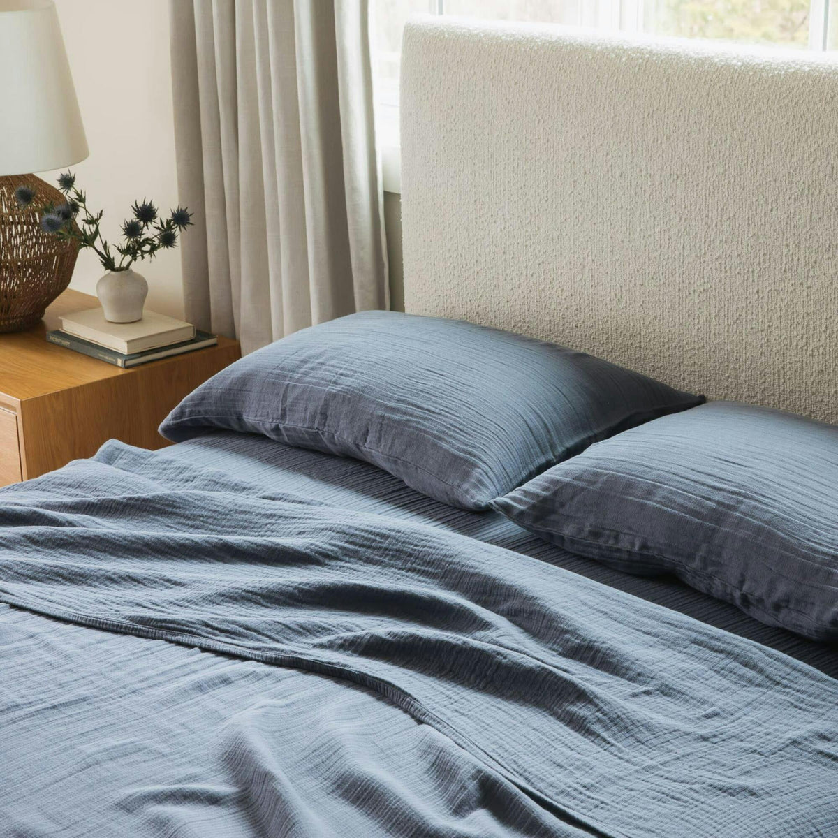 Oasis Crinkled Comfort Flat Sheet, Blue