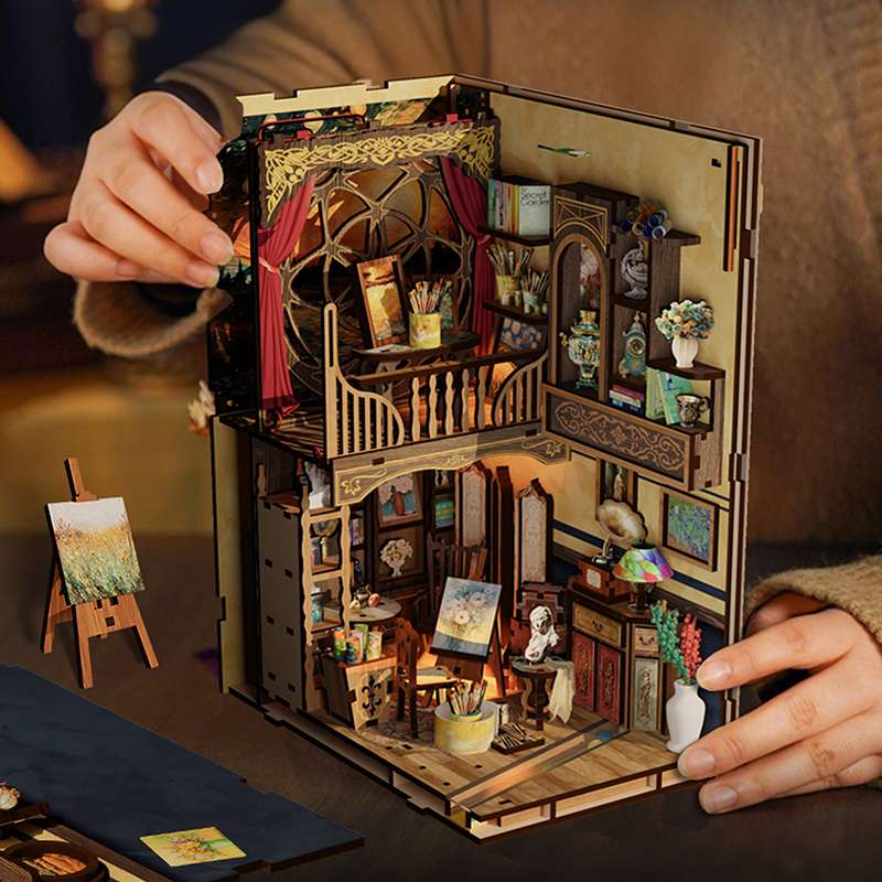 World in a Frame Artistic DIY Book Nook Kit