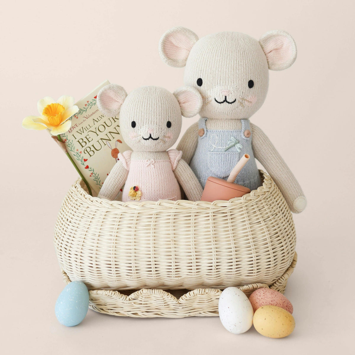 Beatrice the mouse (blush)