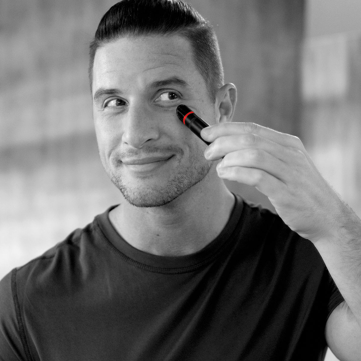 Revitalizing Warm/Cool Massaging Eye Pen