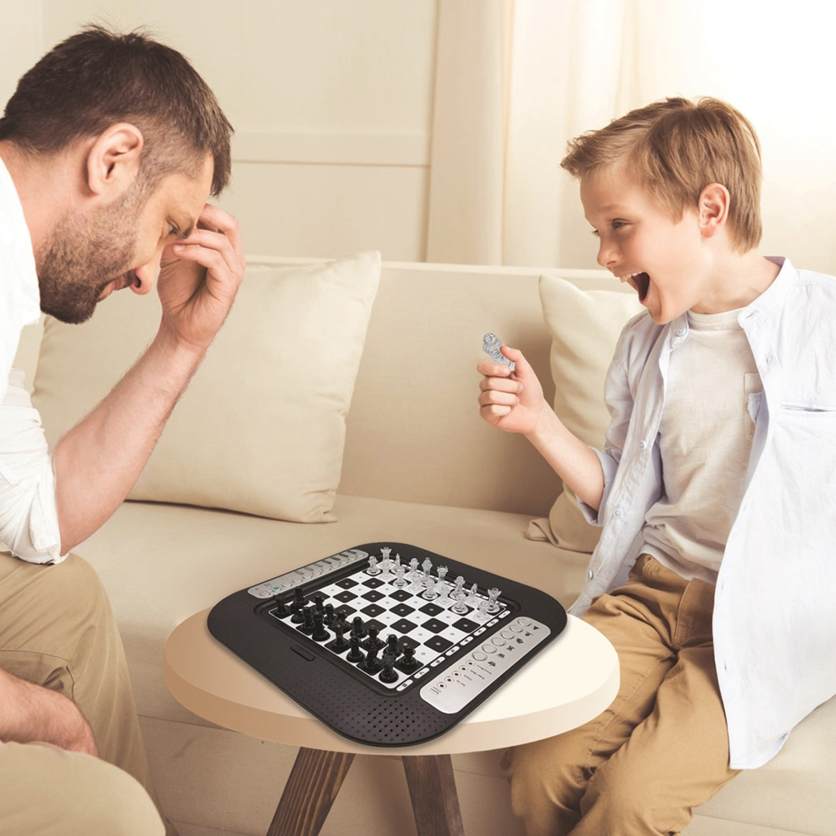 Electronic Chess Game with Touch Keyboard