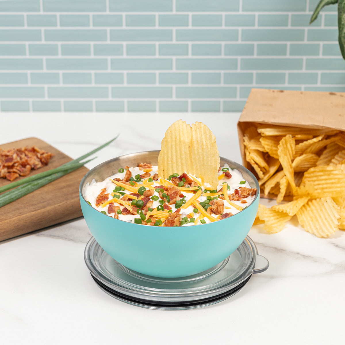 Vacuum-Insulated Serving Bowl