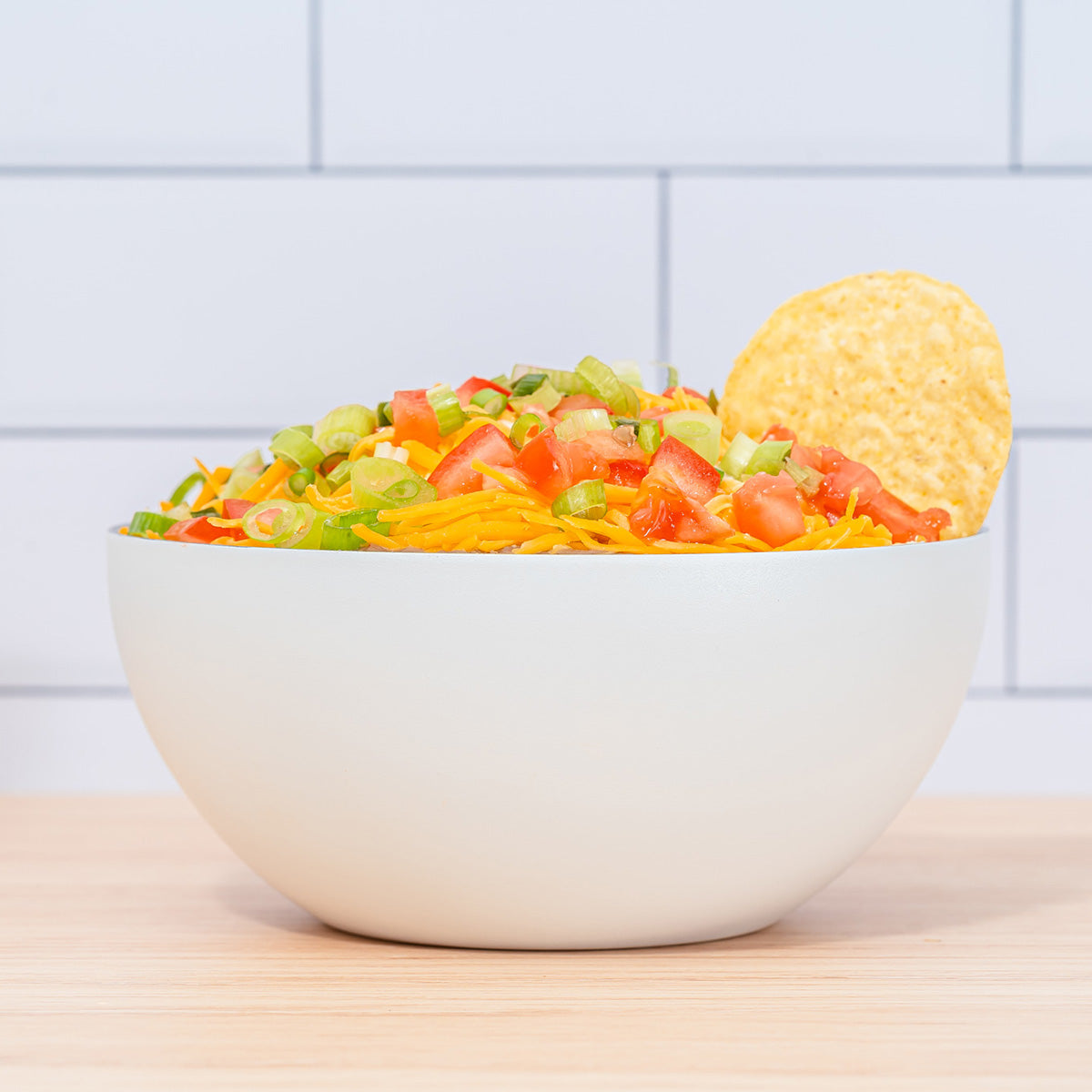 Vacuum-Insulated Serving Bowl