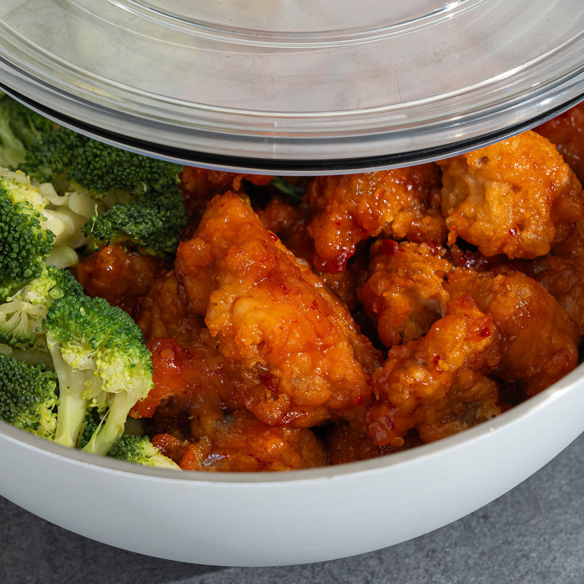 Vacuum-Insulated Serving Bowl