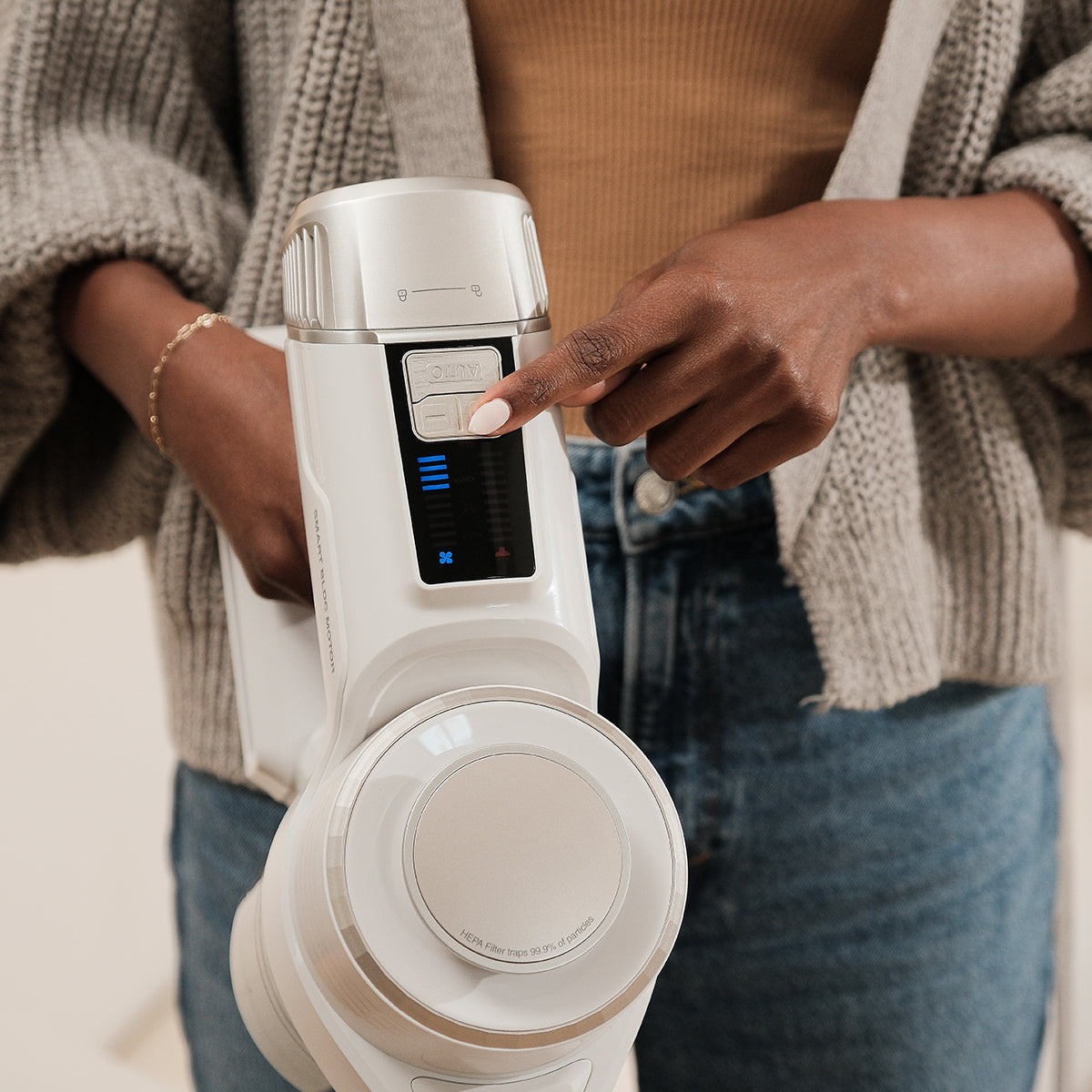 Smart Sensor Cordless Stick Vacuum Cleaner