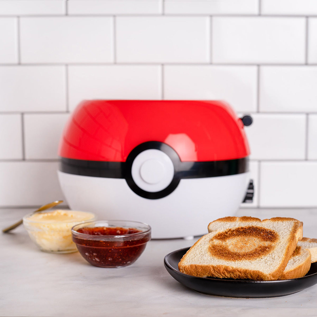 Pokémon Poké Ball 2-Slice Toaster