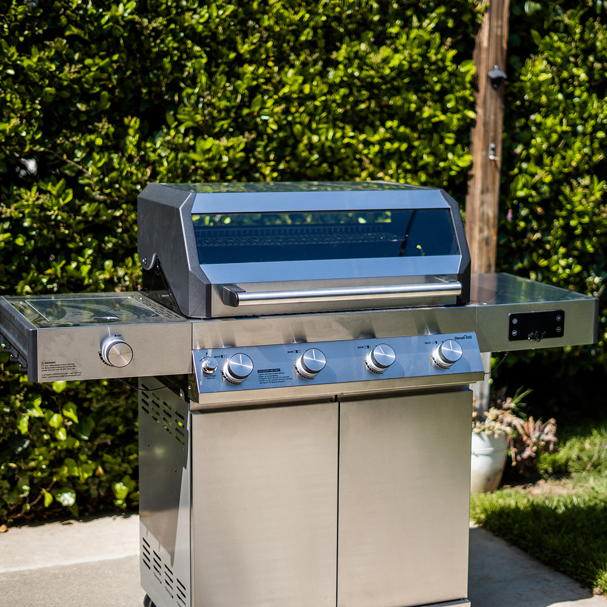450 sq. in. Smart Grill with Clearview Lid