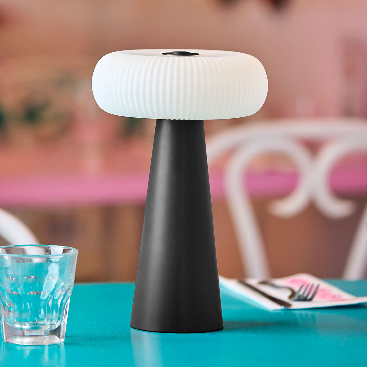 Modern Round Indoor/Outdoor Cordless LED Table Lamp