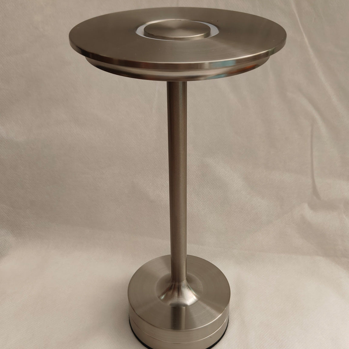 Indoor/Outdoor Bug Deterrent Lamp