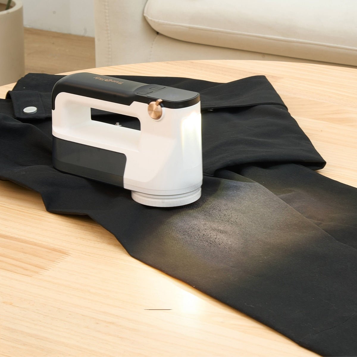 LED Turbo Fabric Shaver