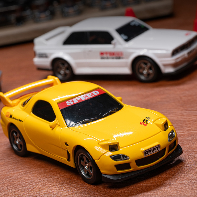 1/43 Desktop Mini 4WD Remote Control Drift Car - NF02