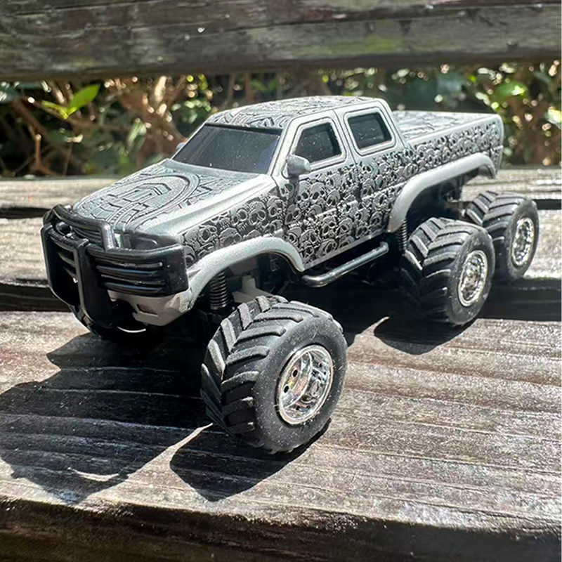 1/64 Scale Die-cast RC Car with Skull Carving – T01