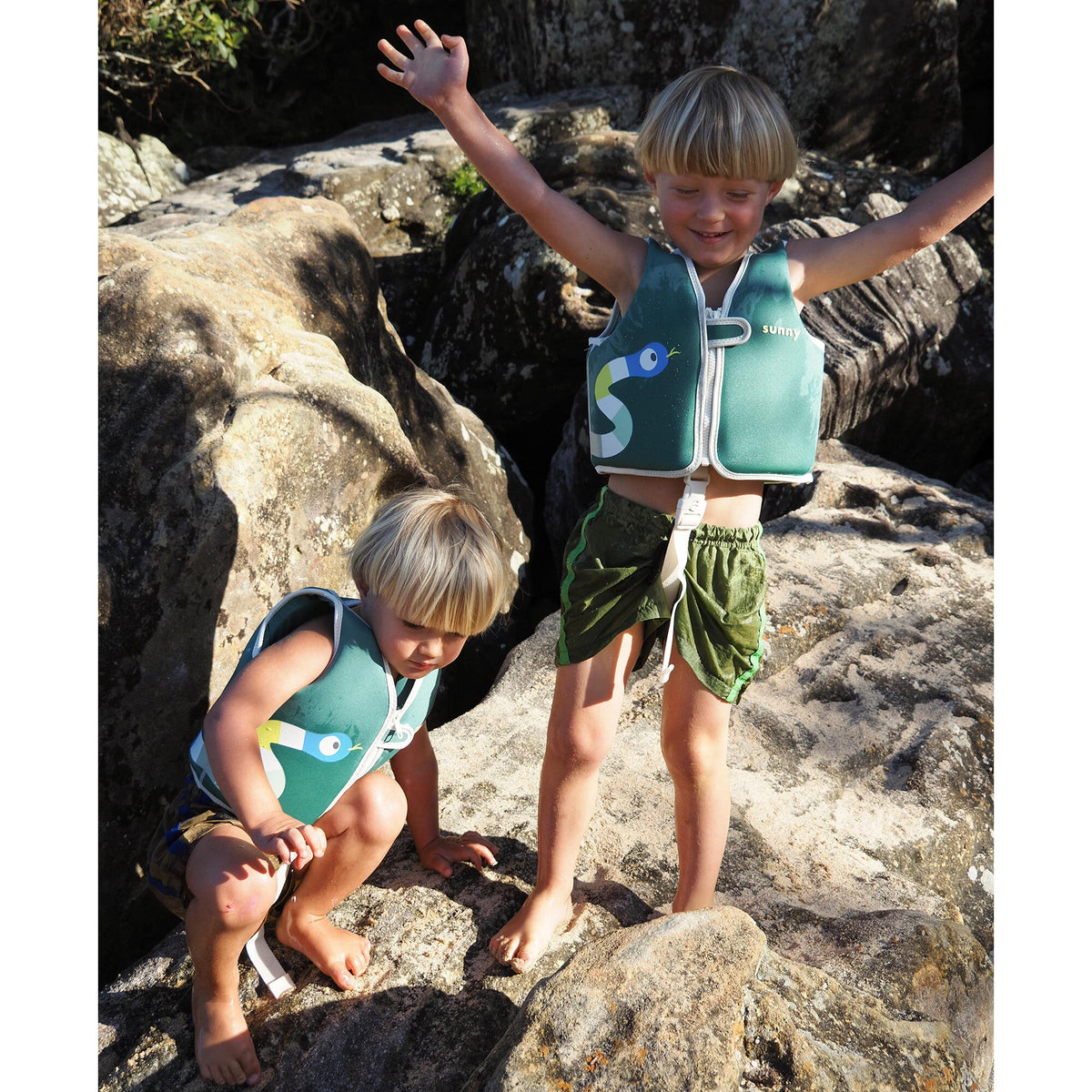 Float Vest: 1-2Y - Into the Jungle