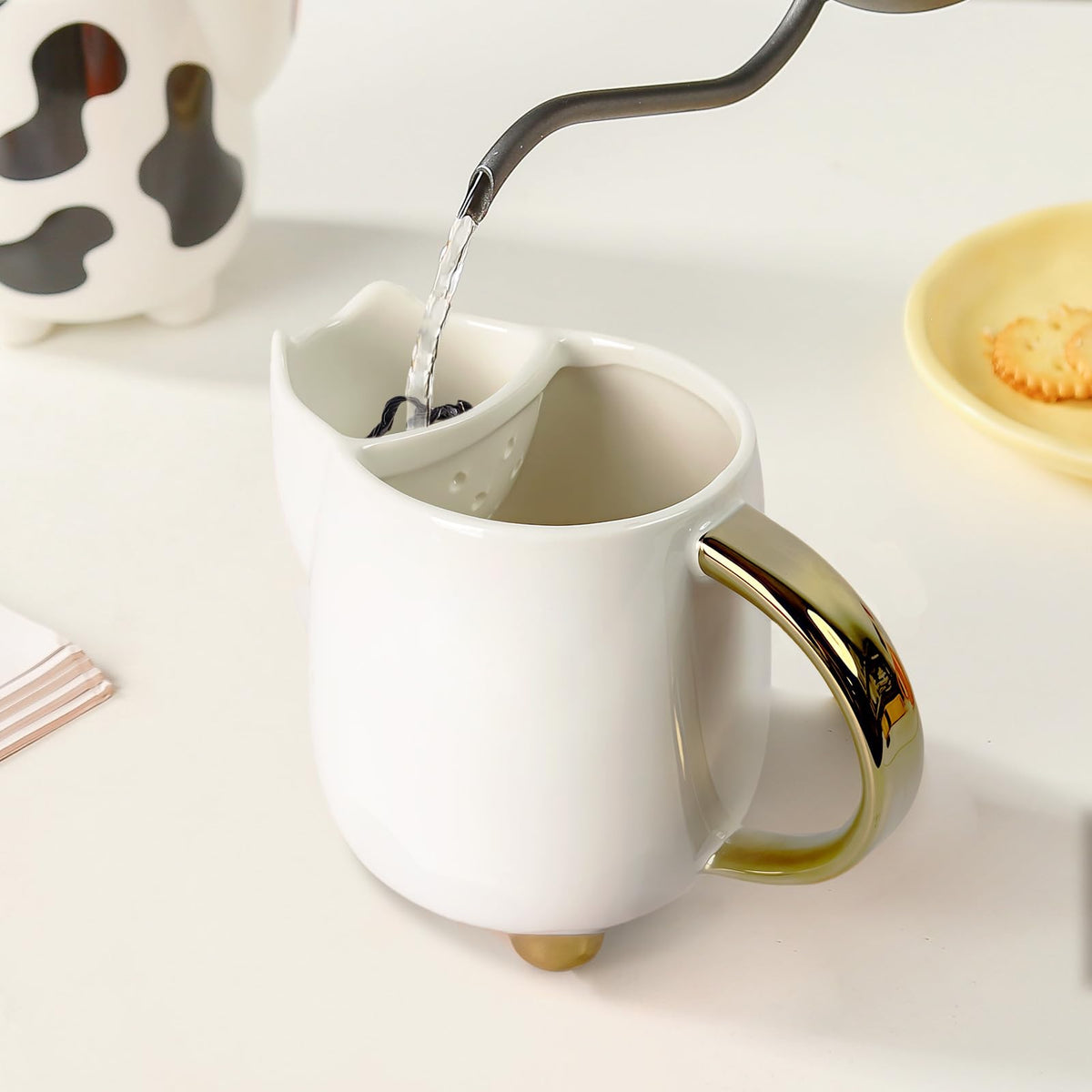 Christmas mugs Ceramic Cat Mug with Tea bag– 17oz Unique Coffee Cup with kitty Expression Design, Fun Gift for Women, Girls, Kids, Cat Lovers (white)