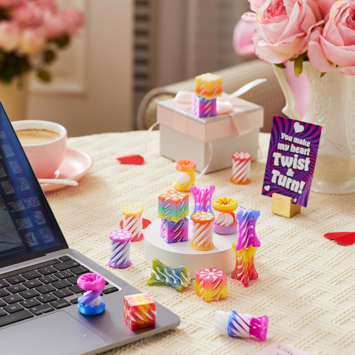 28Pcs Kids Valentine Cards with Impossible Spiral Cone fidget toys