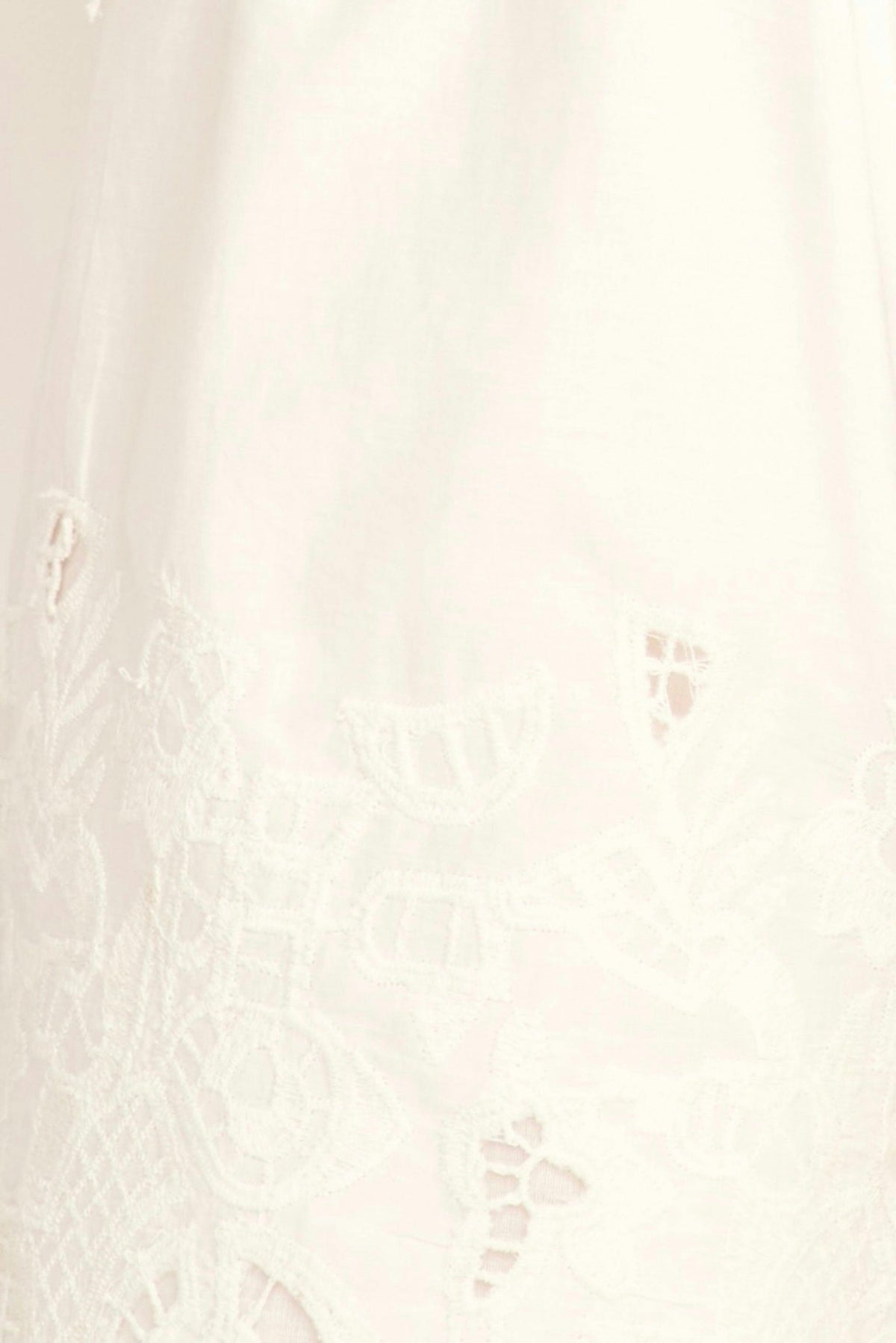 Lombok Skirt in White Embroidered Deco