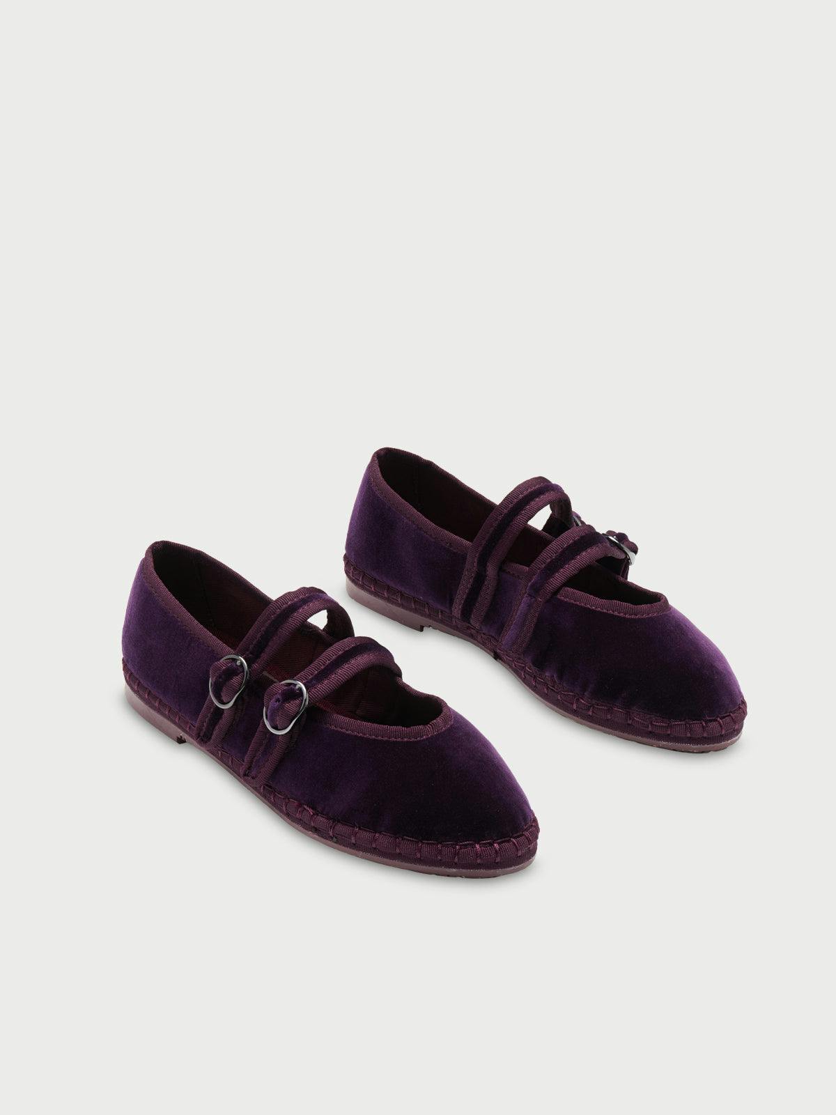 Claire Aubergine