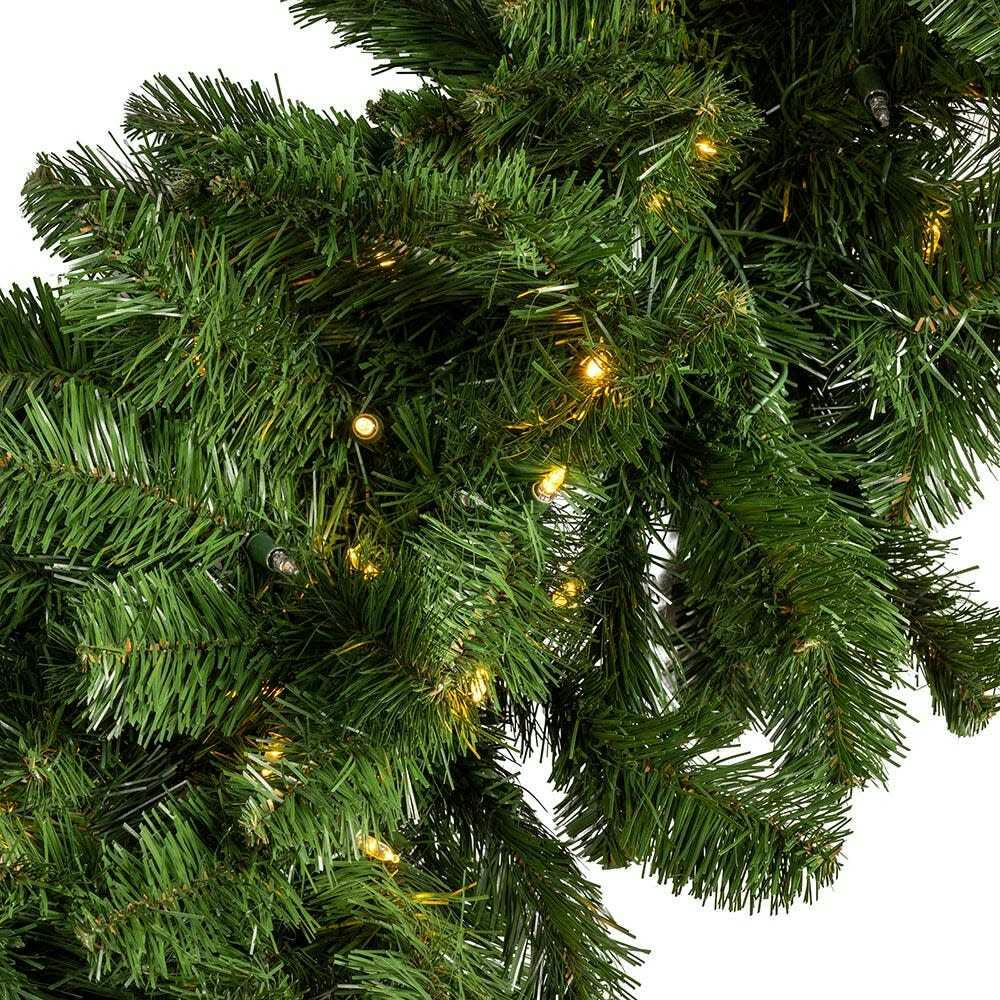 9-Foot Prelit Twinkle LED Vanderbilt Garland