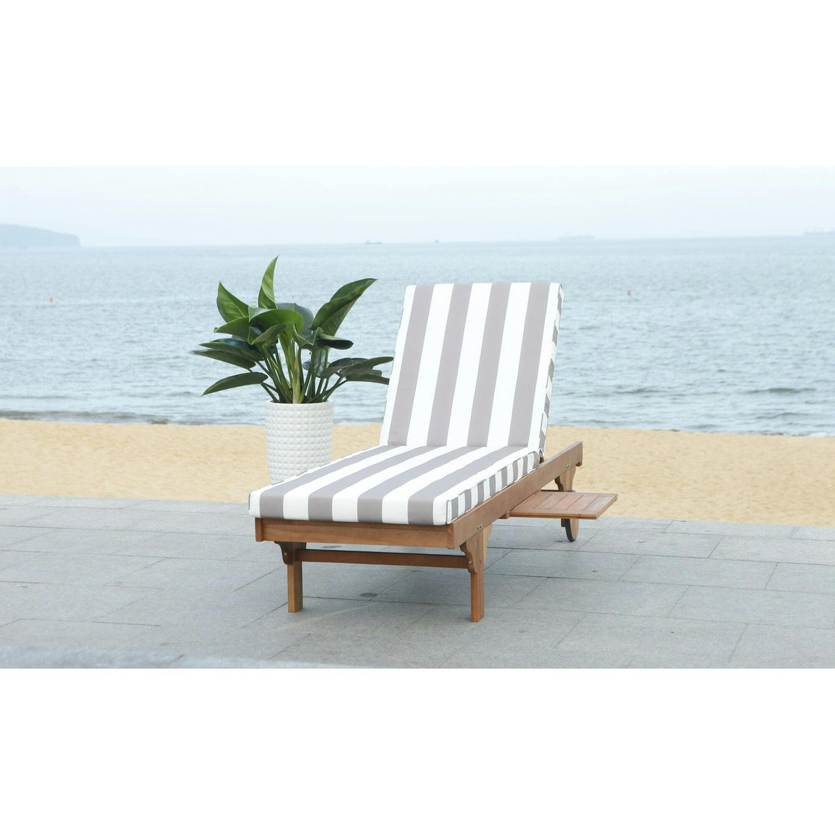 Newport Lounge Chair