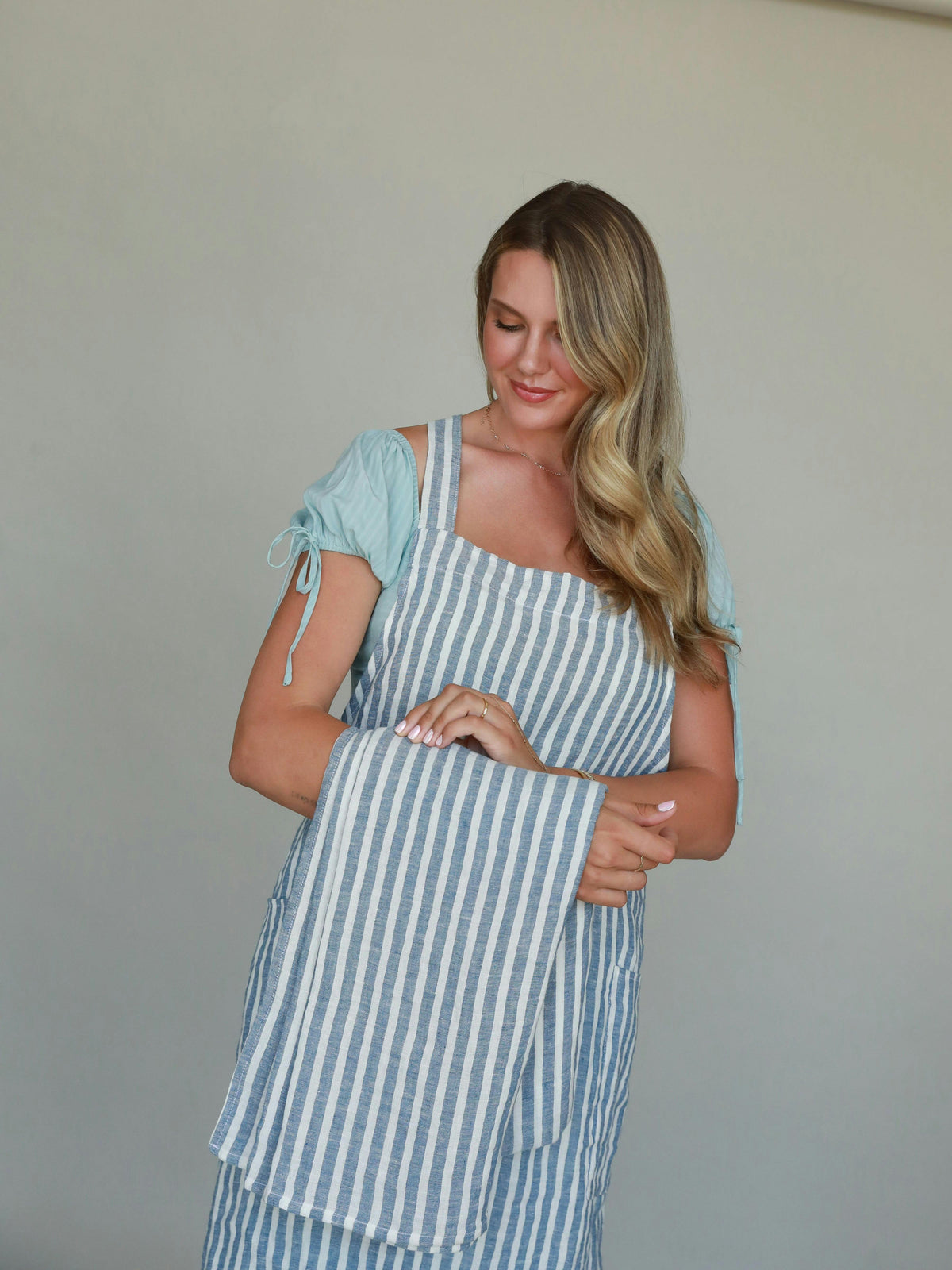 Nossilac French Linen Crossback Apron&nbsp;