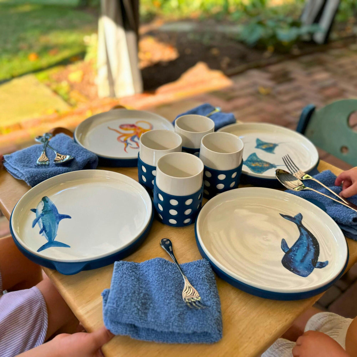 Manta Ray Dinnerware Set