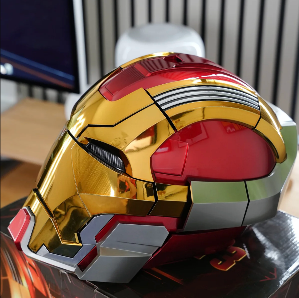 CASCO IRON MAN MK17 HEARTBREAKER