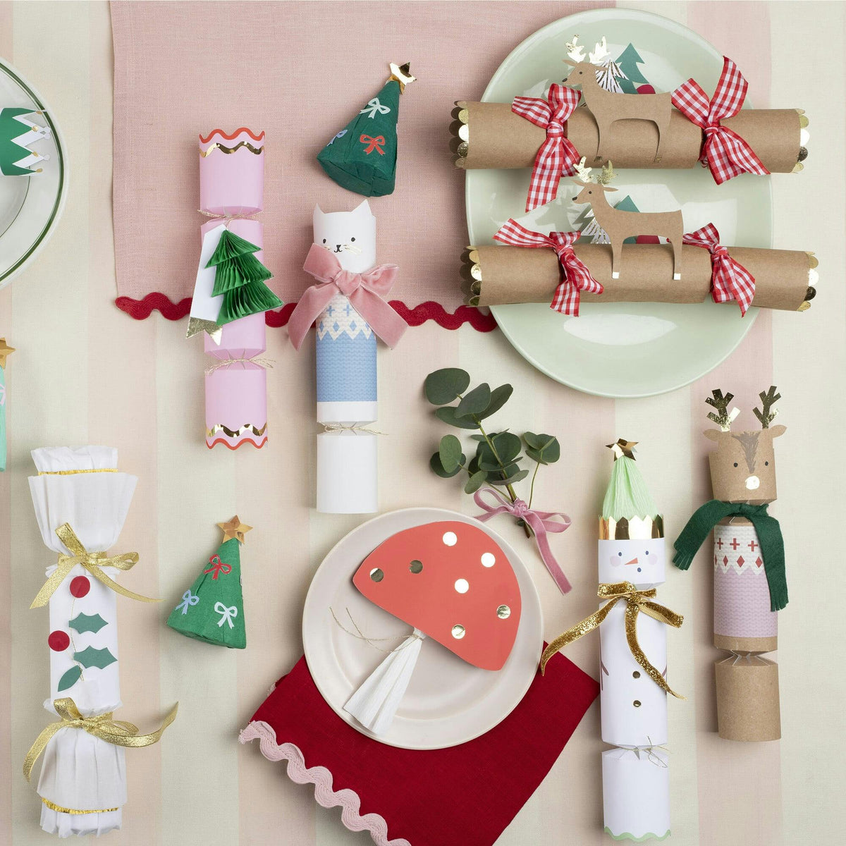 Velvet Bow Cat Crackers