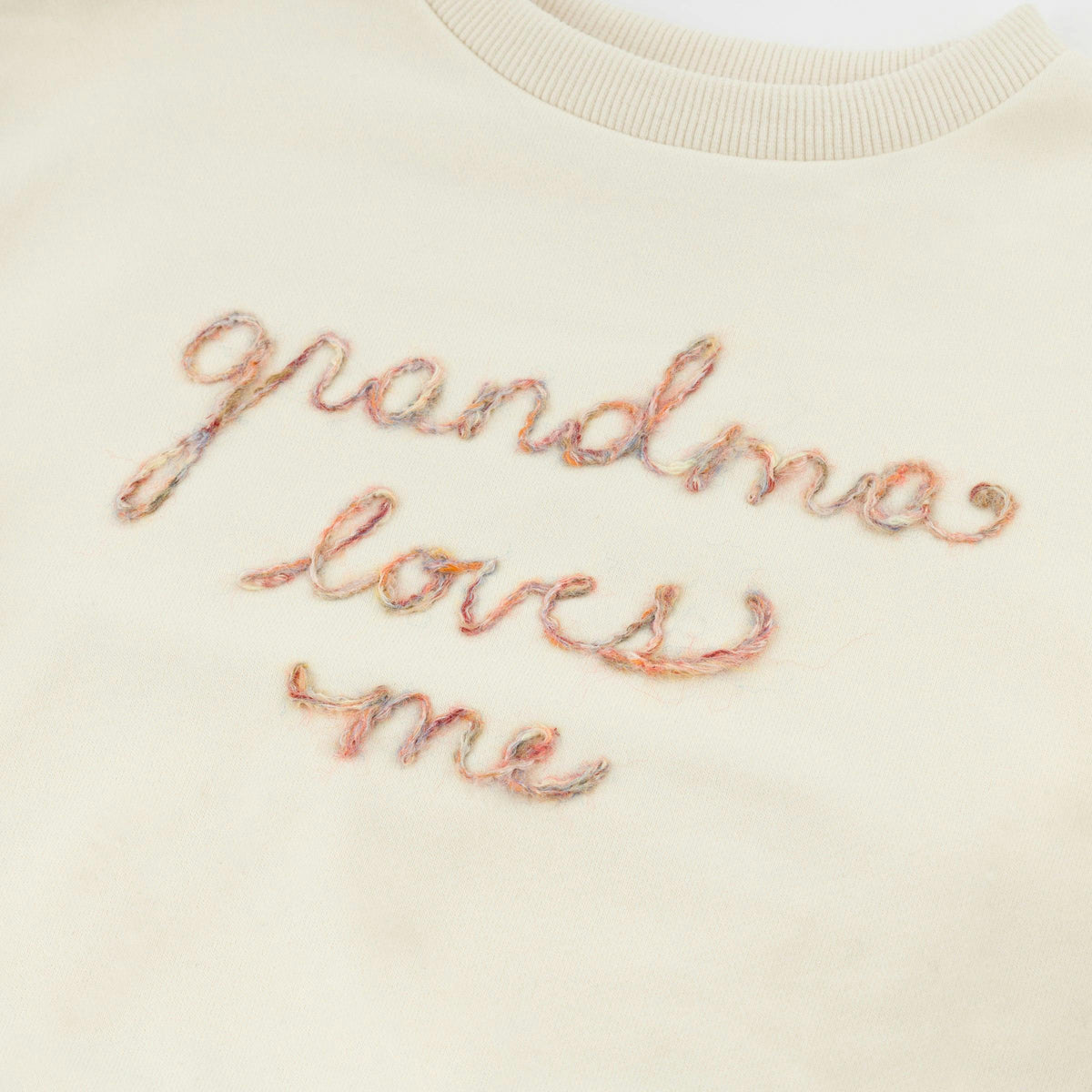 "grandma loves me" Ruffle Slouch