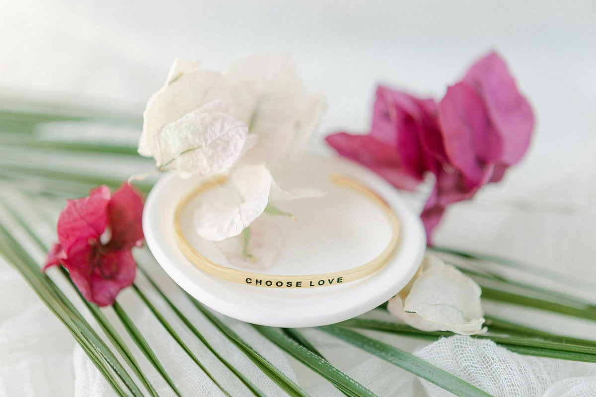 Women's "Choose Love" Bracelet
